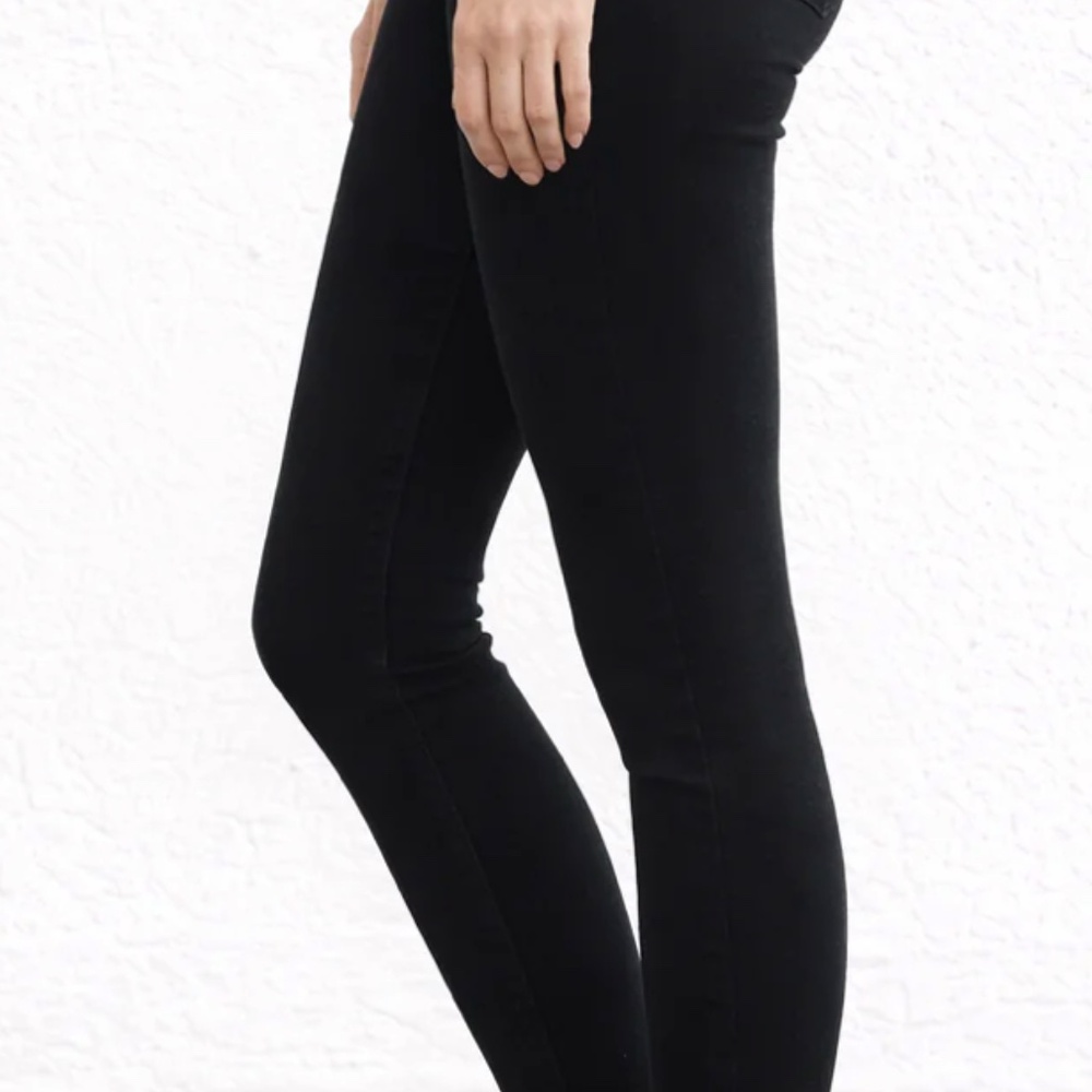 Fidelity- Jeans - Picture 2 of 4